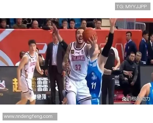 2020年CBA季后赛深圳队与福建队激战回顾与精彩瞬间分析